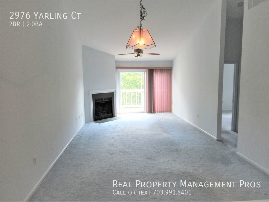 2976 Yarling Ct - Photo 2 of 35