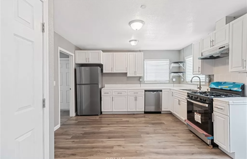 211 W Buena Vista St - Photo 2 of 13