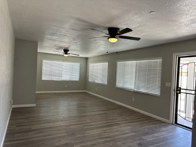 211 W Buena Vista St - Photo 3 of 13