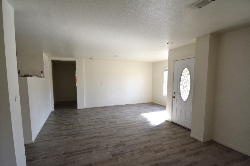 5514 Sierra Caves Ave - Photo 3 of 9