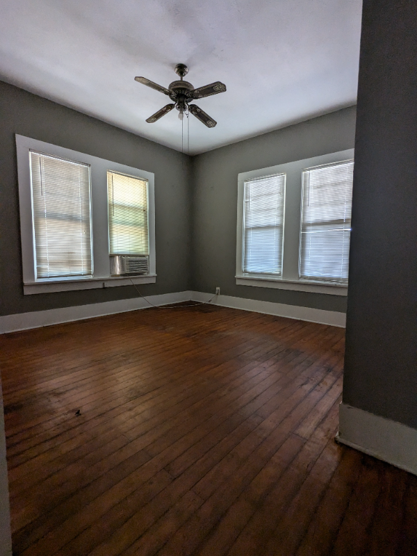 885 W Long St - Photo 6 of 9