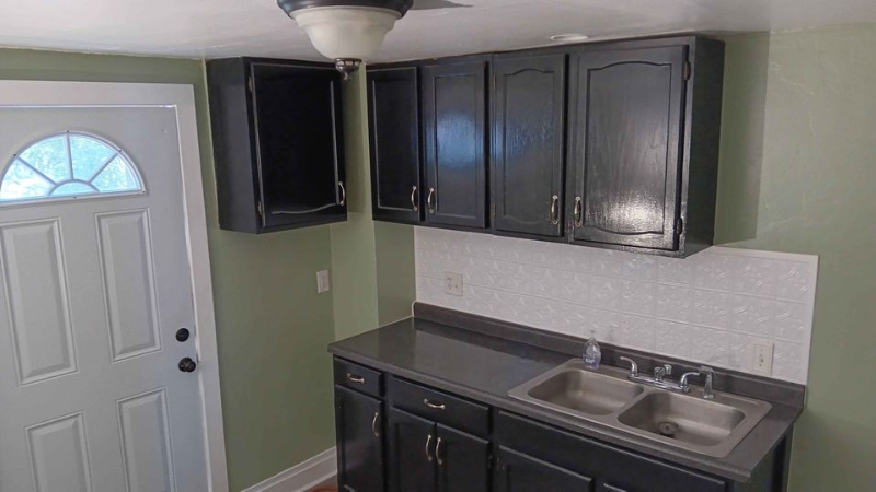 1237 Scott Ave #2 - Photo 3 of 13