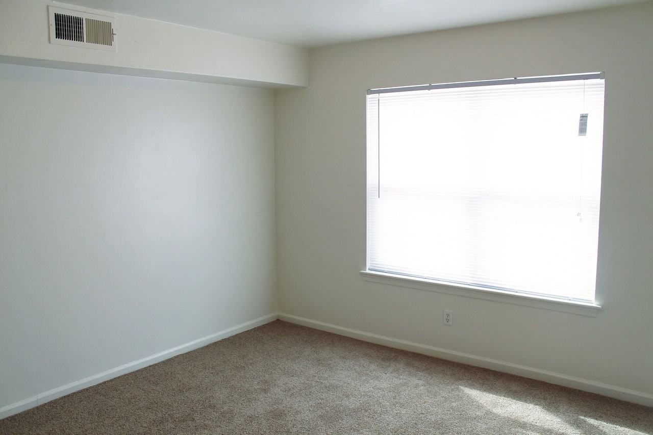 Hunters Point II - Photo 2 of 23