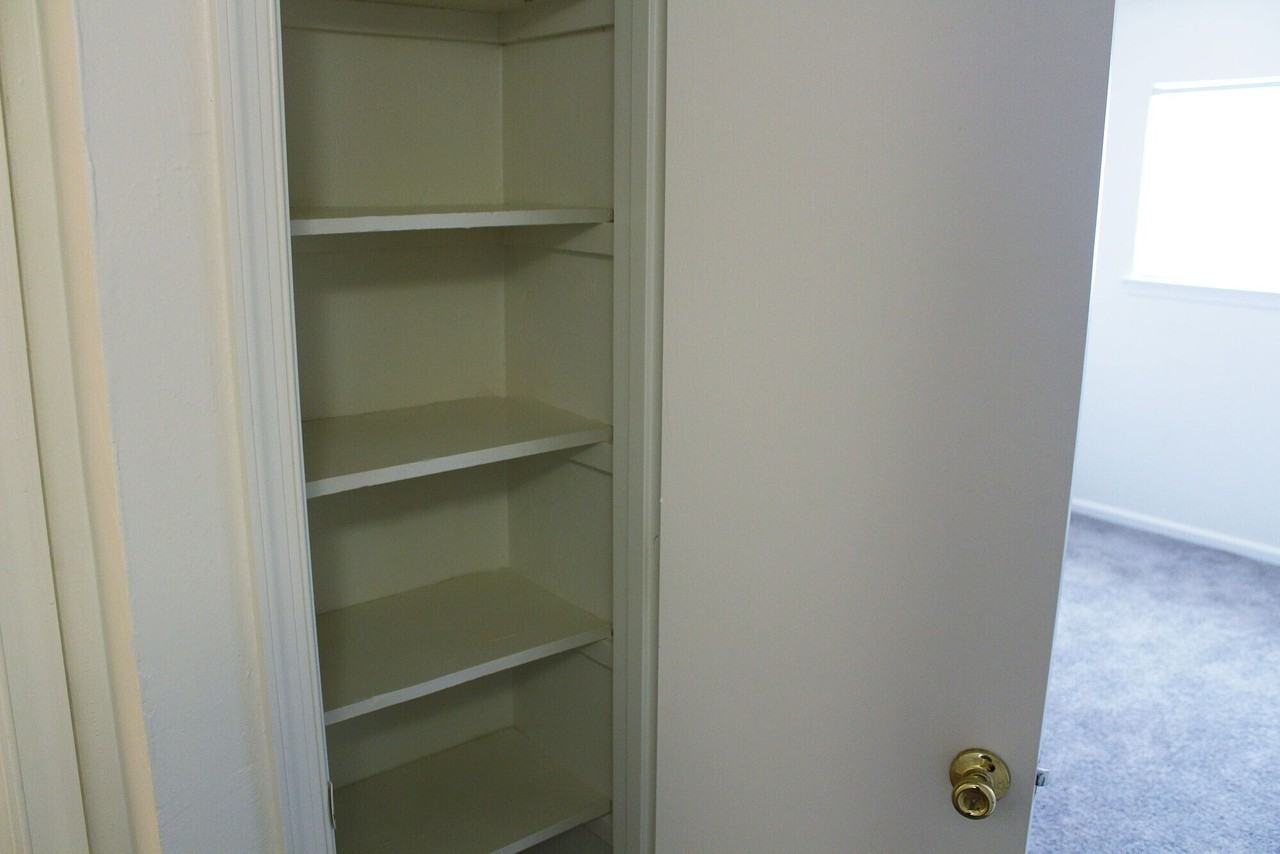 Hunters Point II - Photo 5 of 23