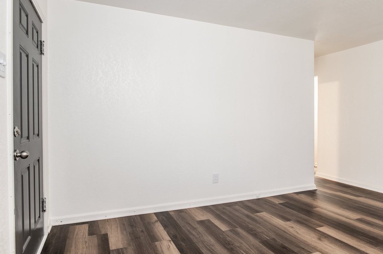 Prairie Breeze Apartments - Photo 2 of 18