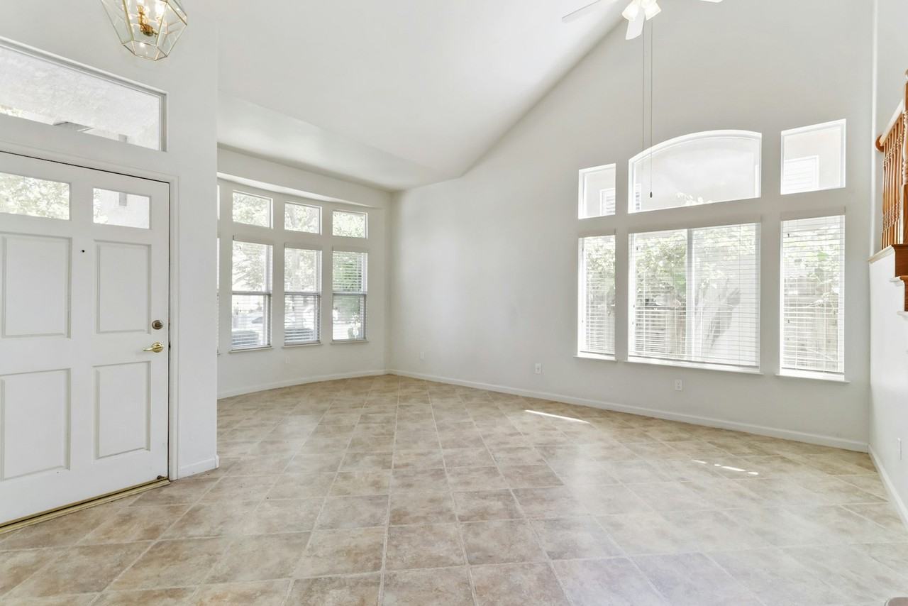 2932 Prado Lane - Photo 2 of 29