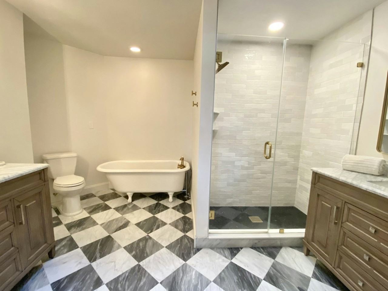 703 Fairoaks Lane - Photo 5 of 5