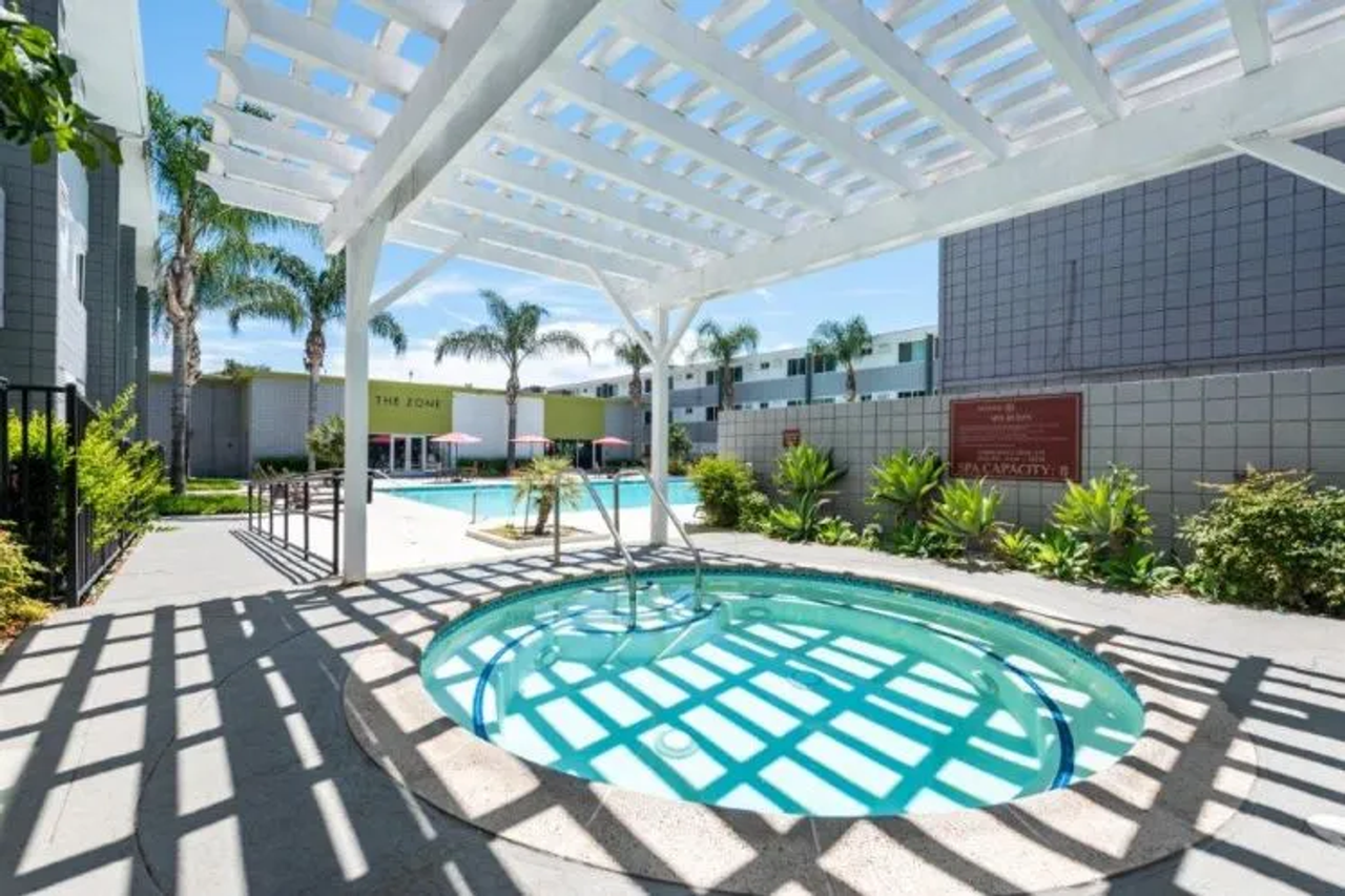 The Rose Apartments - Photo 5 of 39