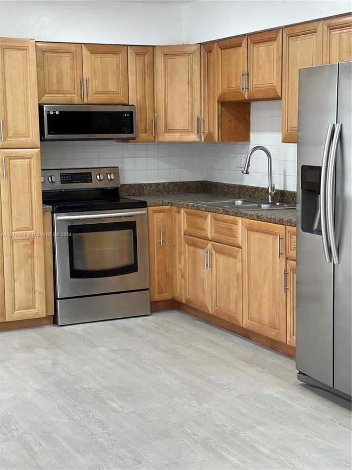 5921 Garfield St #1 - Photo 2 of 8