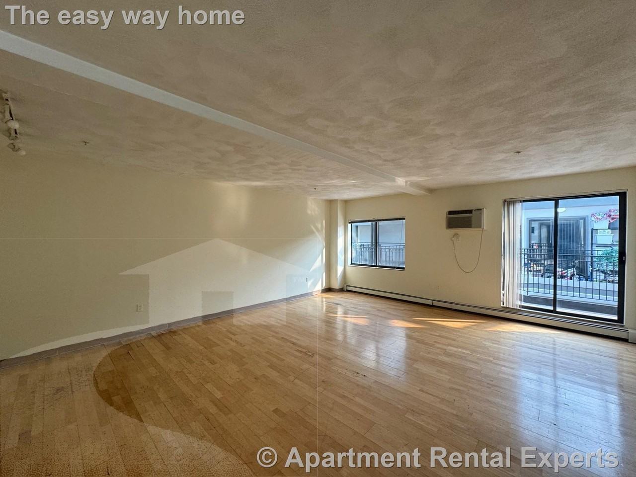 373 Highland Ave #320 - Photo 6 of 13