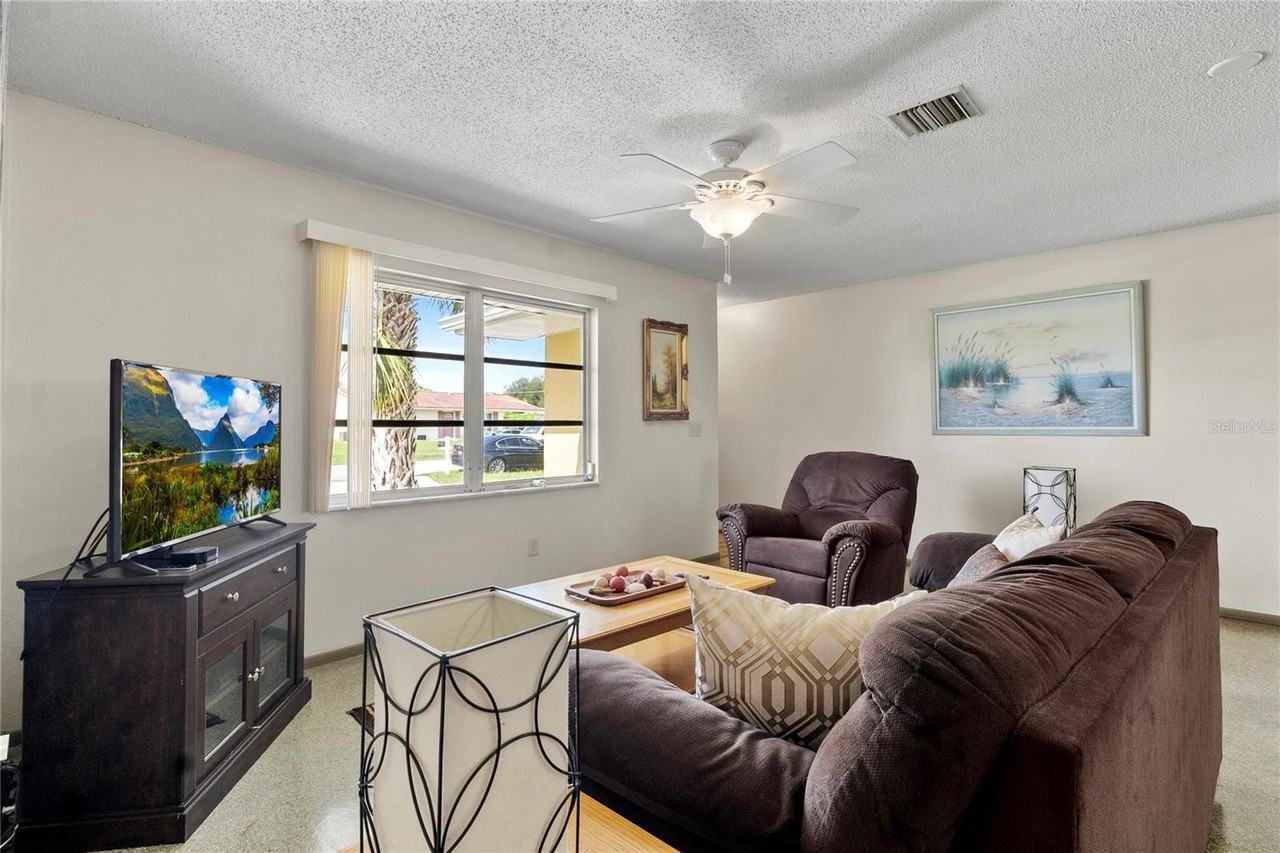 8034 Trionfo Ave - Photo 7 of 28