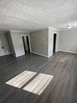 Live in Comfort at Evergreen Apartments in Knoxville! - Photo 1 of 1