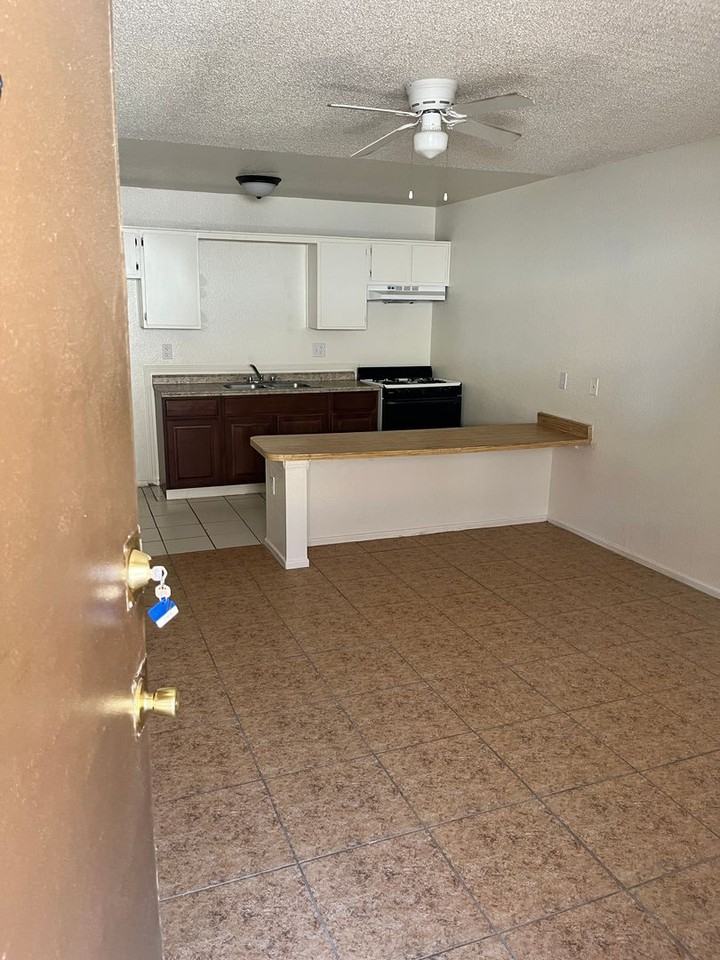 Agua Caliente Apartments - Photo 6 of 8