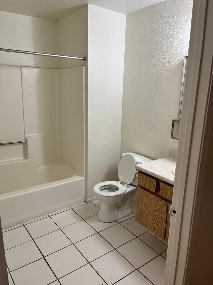 Agua Caliente Apartments - Photo 3 of 8