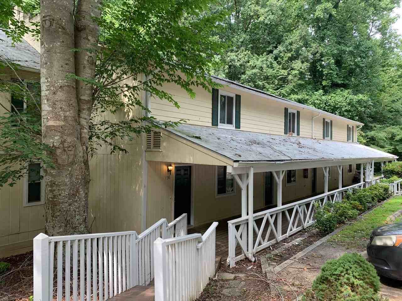 4030 - Photo 3 of 25