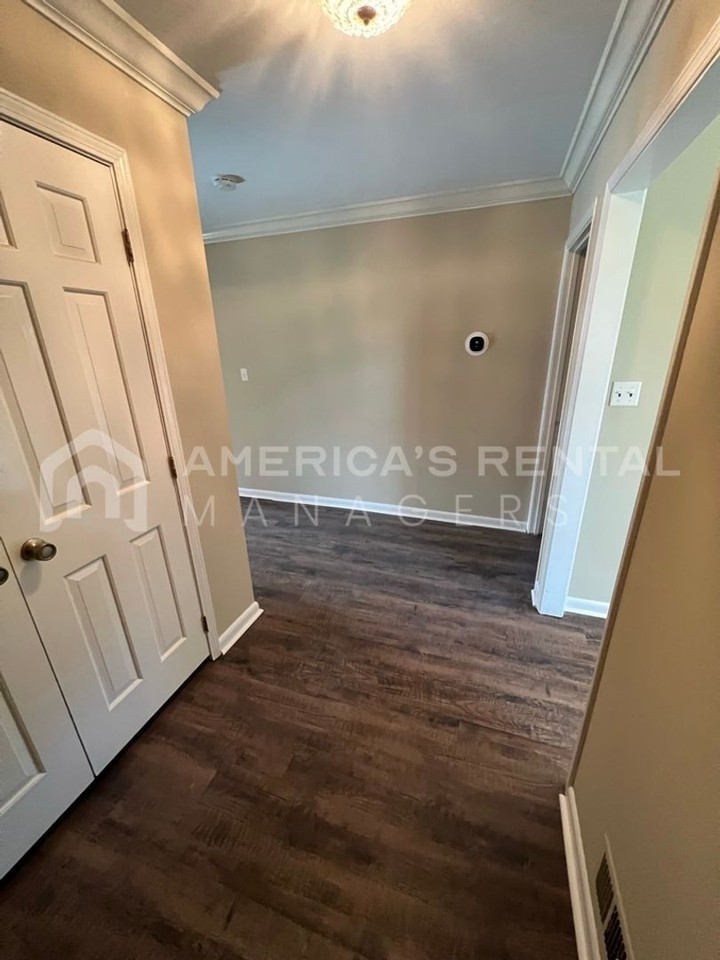146 Cane Hedge Rd - Photo 3 of 37