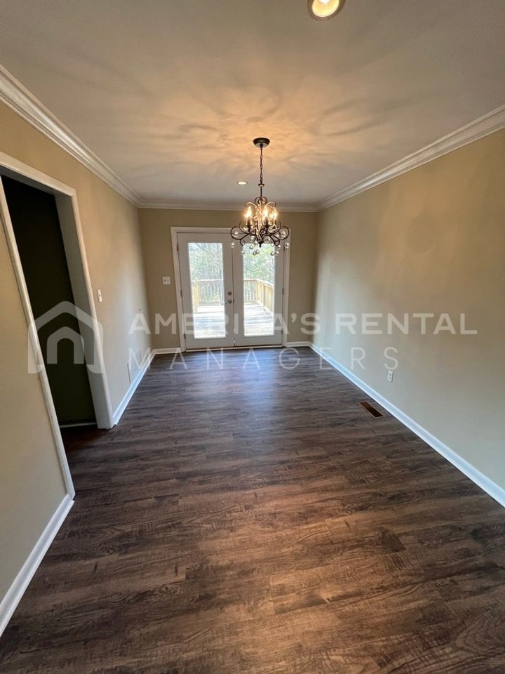 146 Cane Hedge Rd - Photo 6 of 37