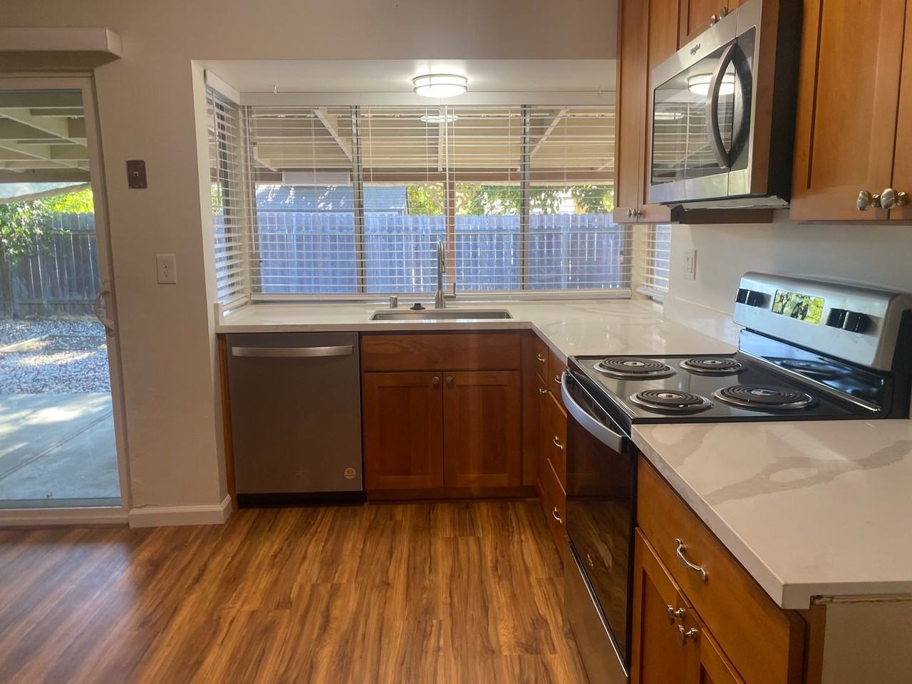 2160 Tilden Pl - Photo 4 of 8