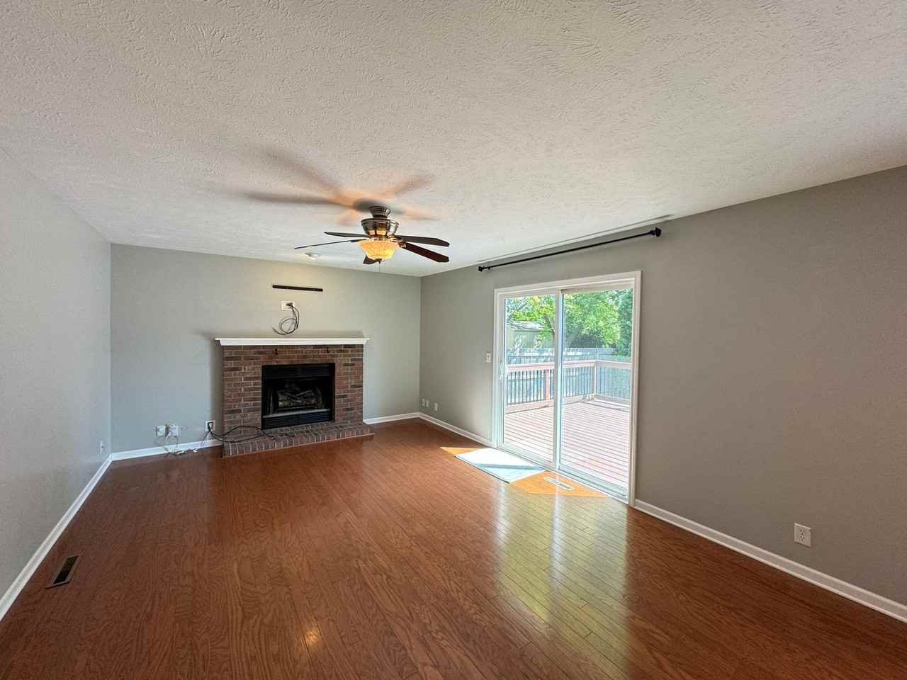 19 Boardwalk Cir - Photo 2 of 21