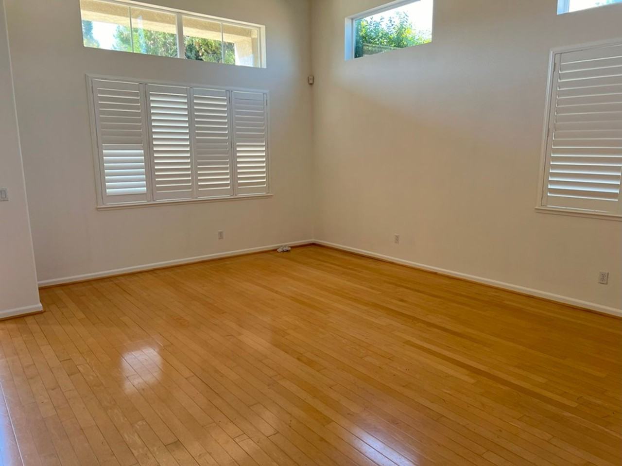 149 Orchard Park Pl - Photo 2 of 16