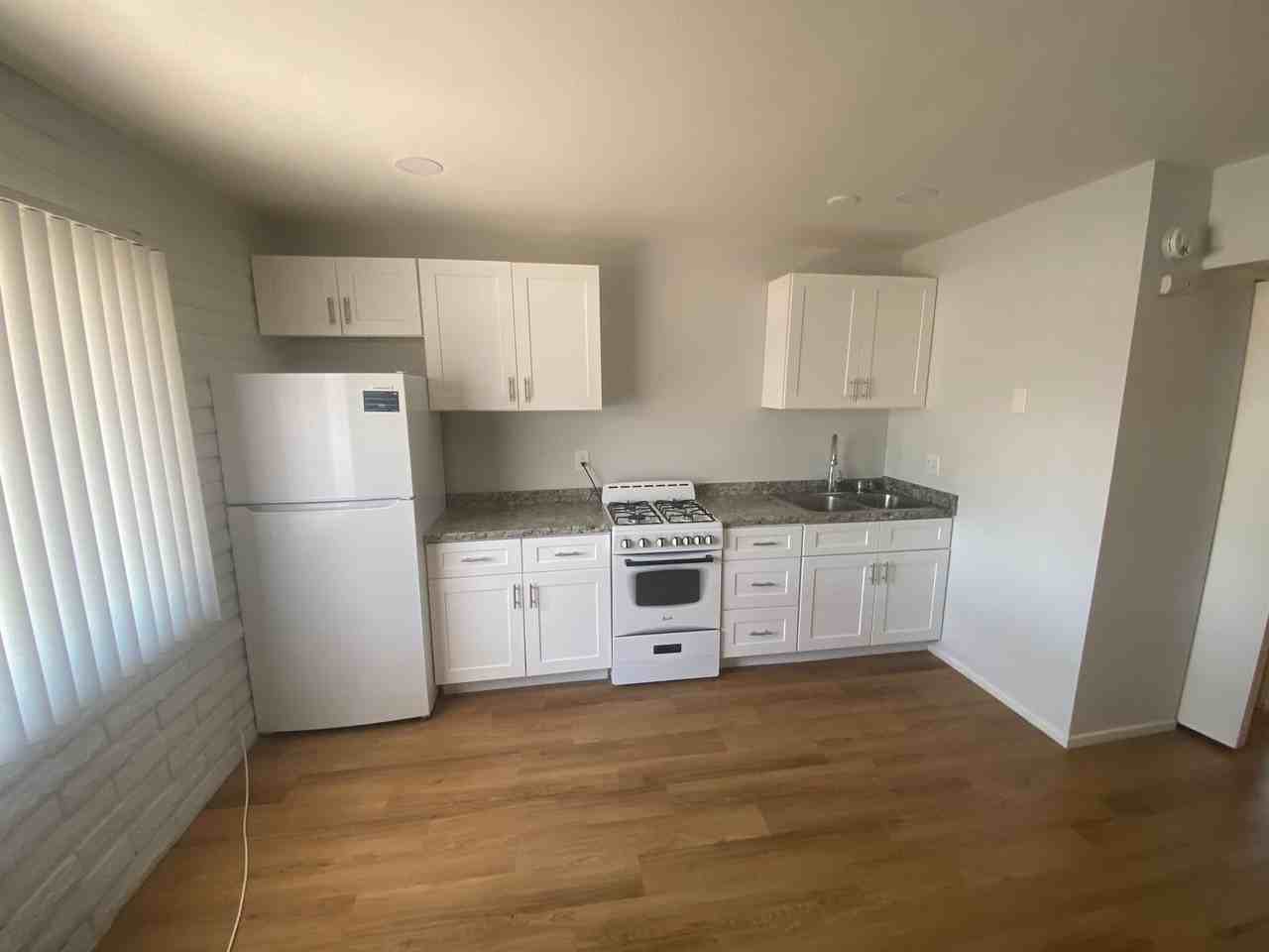 9201 N 12th St #B - Photo 2 of 10