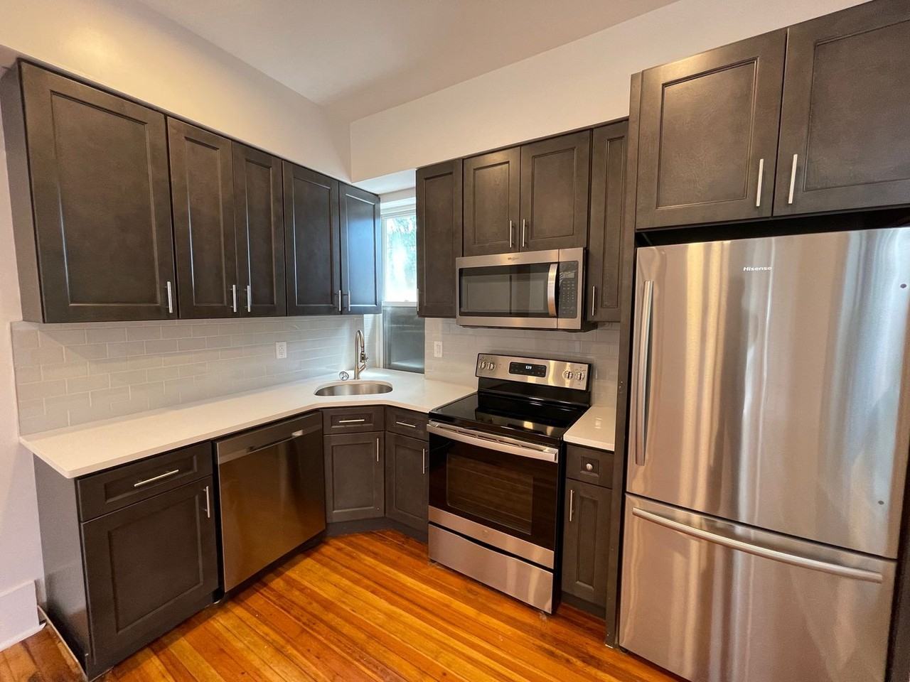 125 Third St. - Photo 3 of 16