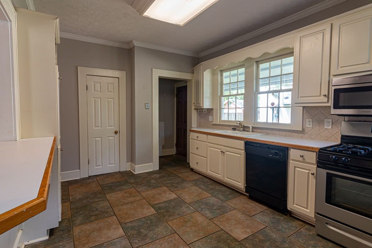 16th Ave 1519 with Apt A/B **Eric - Photo 5 of 16