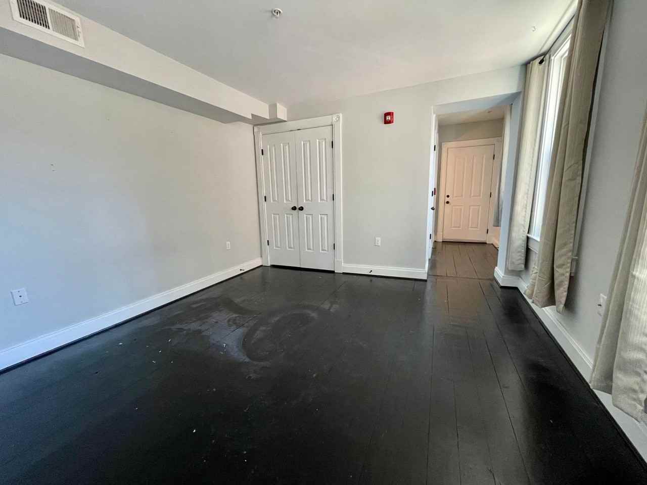 890 Tyson Street - Photo 2 of 4