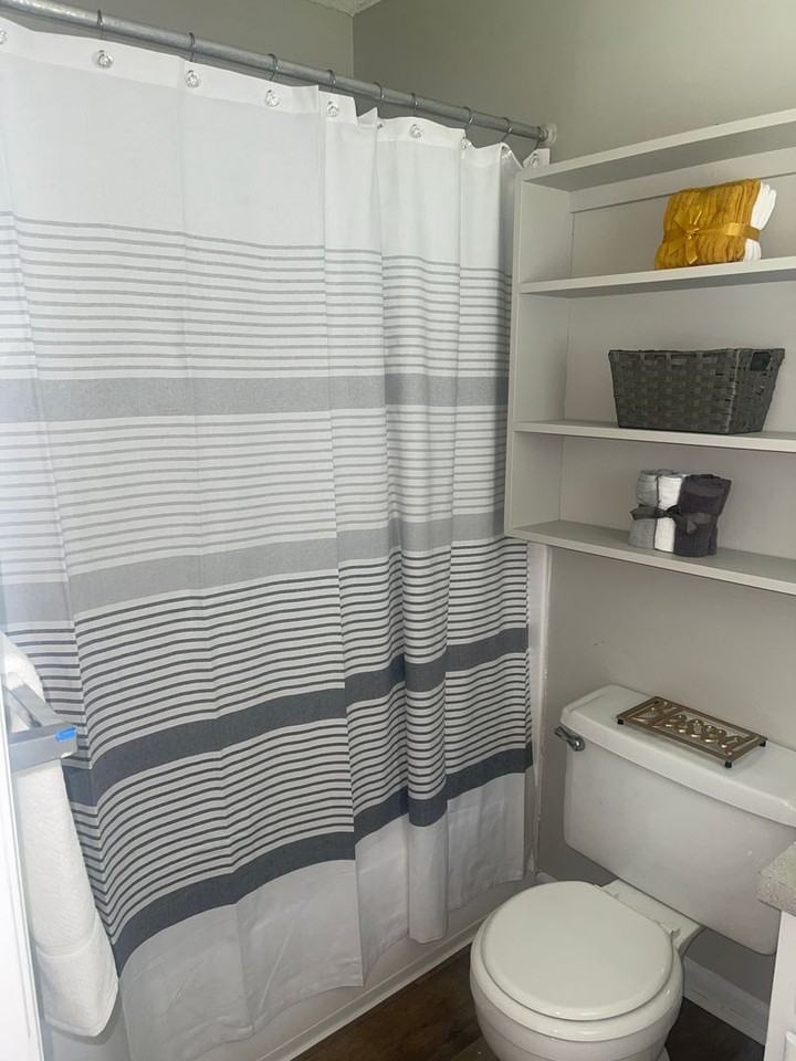 804 North Cedar Street - Photo 3 of 10