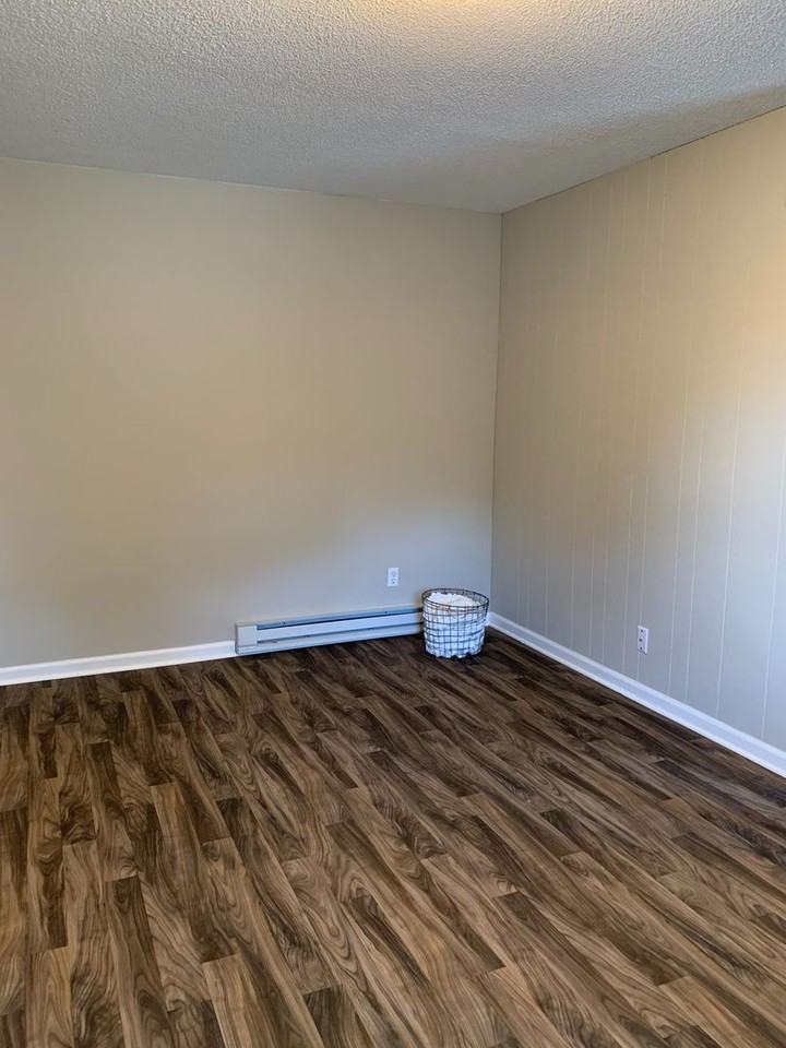 804 North Cedar Street - Photo 5 of 10