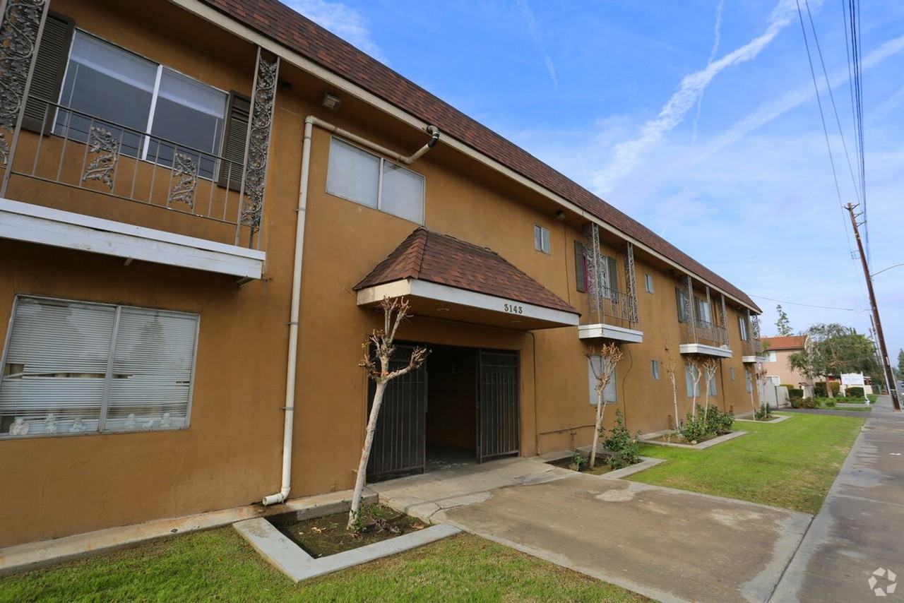 H St. Bakers - Photo 2 of 12