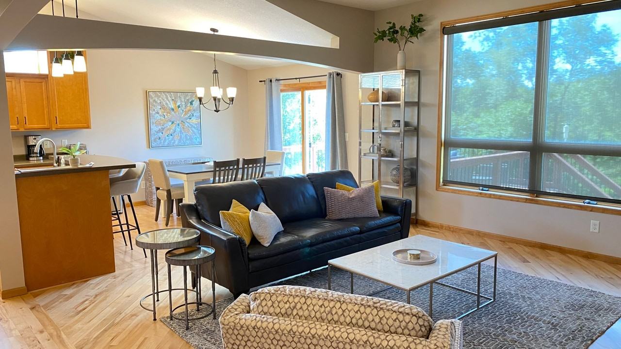 3109 Tamarack Ln Se - Photo 2 of 45