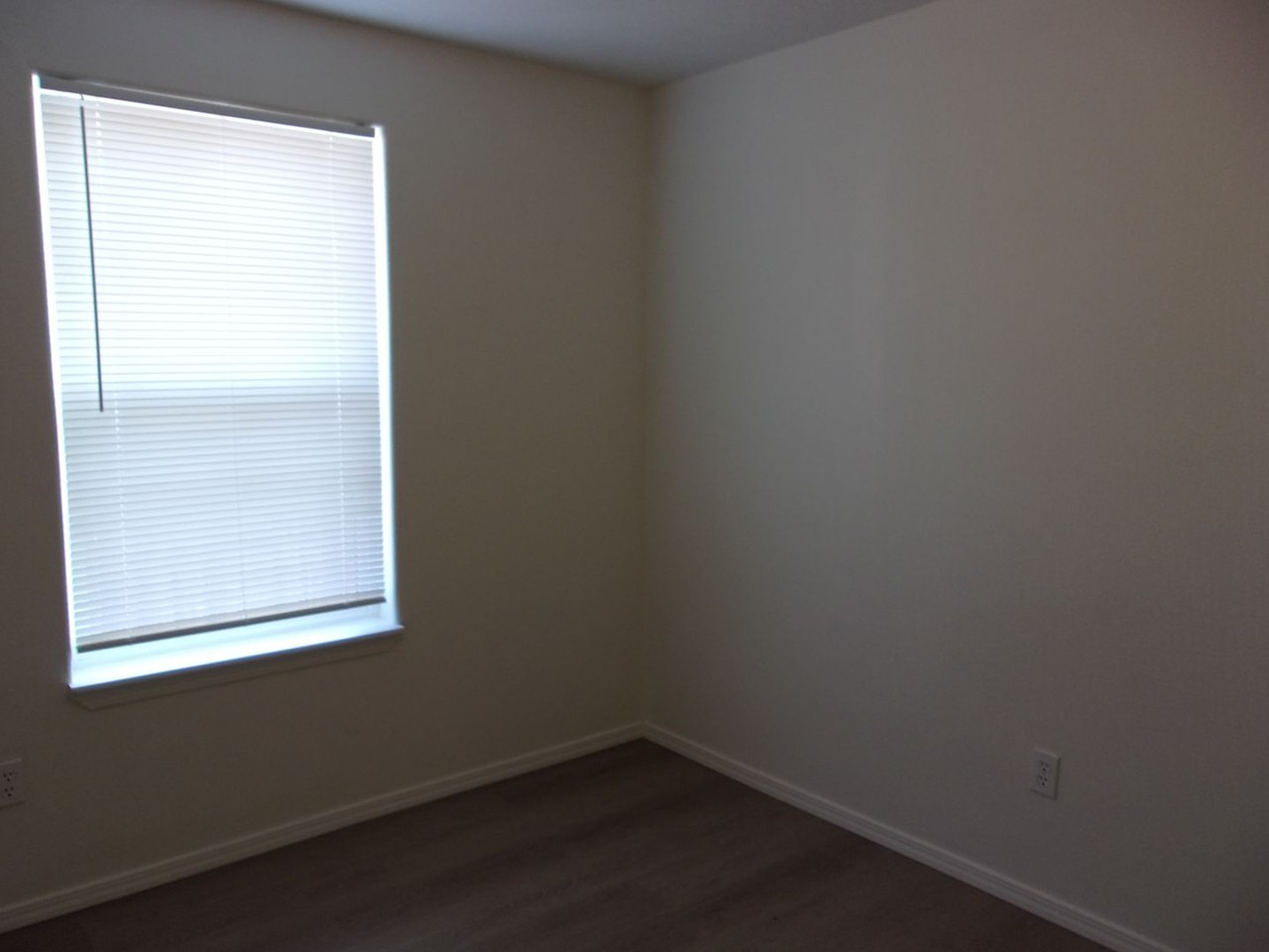 17 Se Revere Ave - Photo 5 of 8
