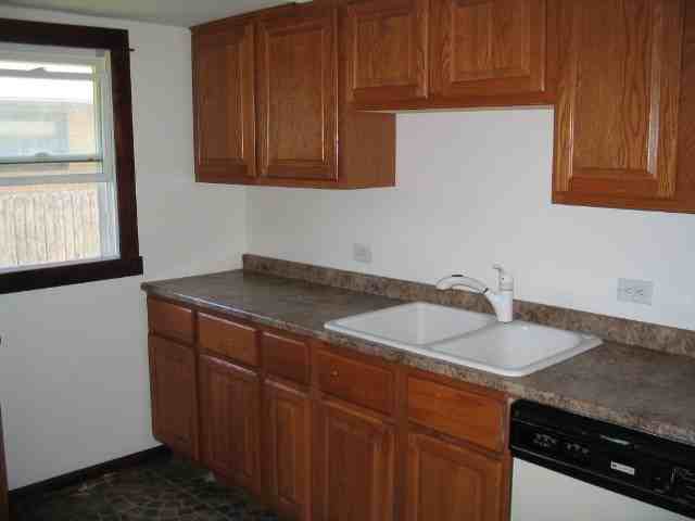 1203 Highland Ave - Photo 2 of 5