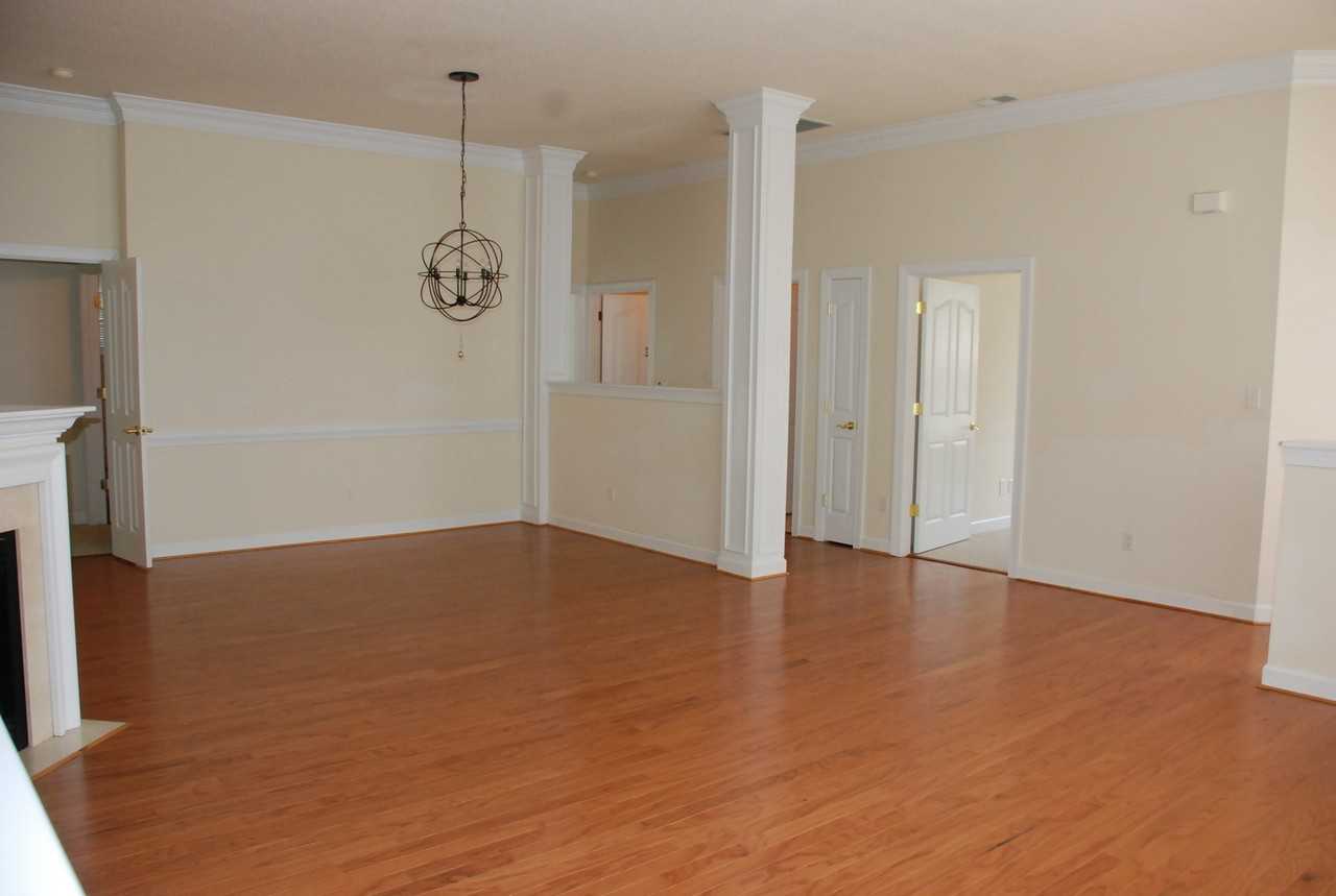 6360 Glenwilton Ln - Photo 3 of 21