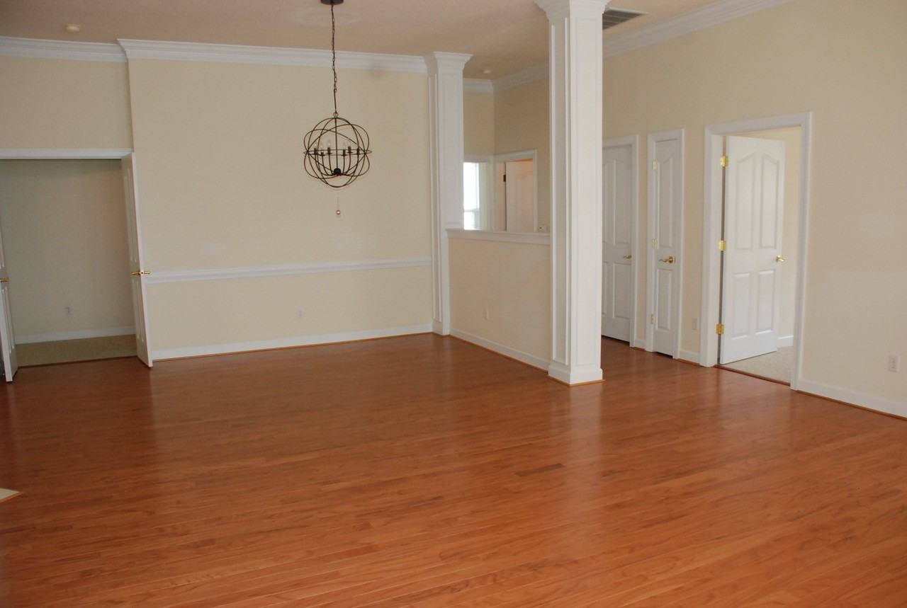 6360 Glenwilton Ln - Photo 5 of 21