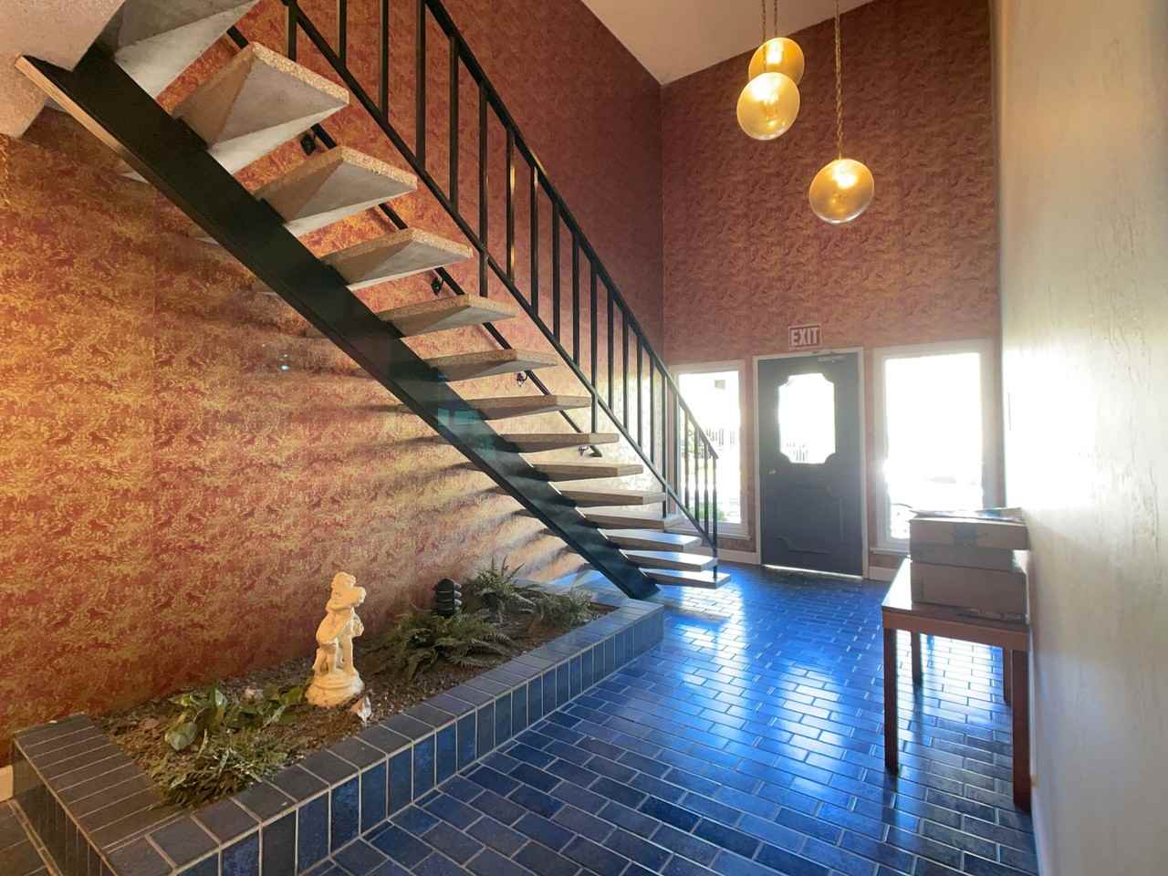 2712 Flores - Photo 7 of 11