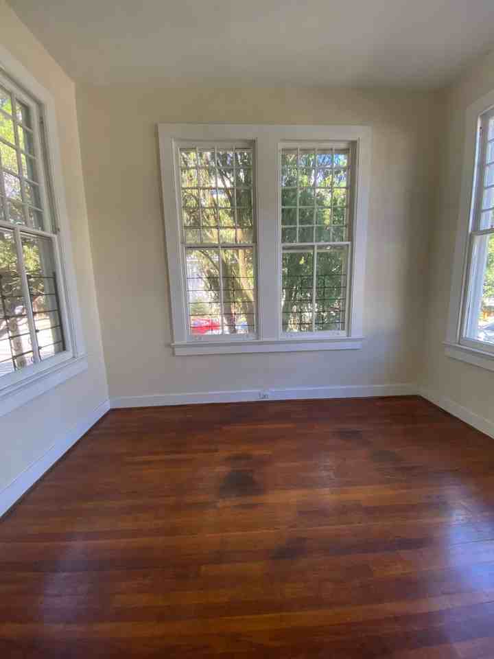 2201 Calhoun St #A - Photo 4 of 11