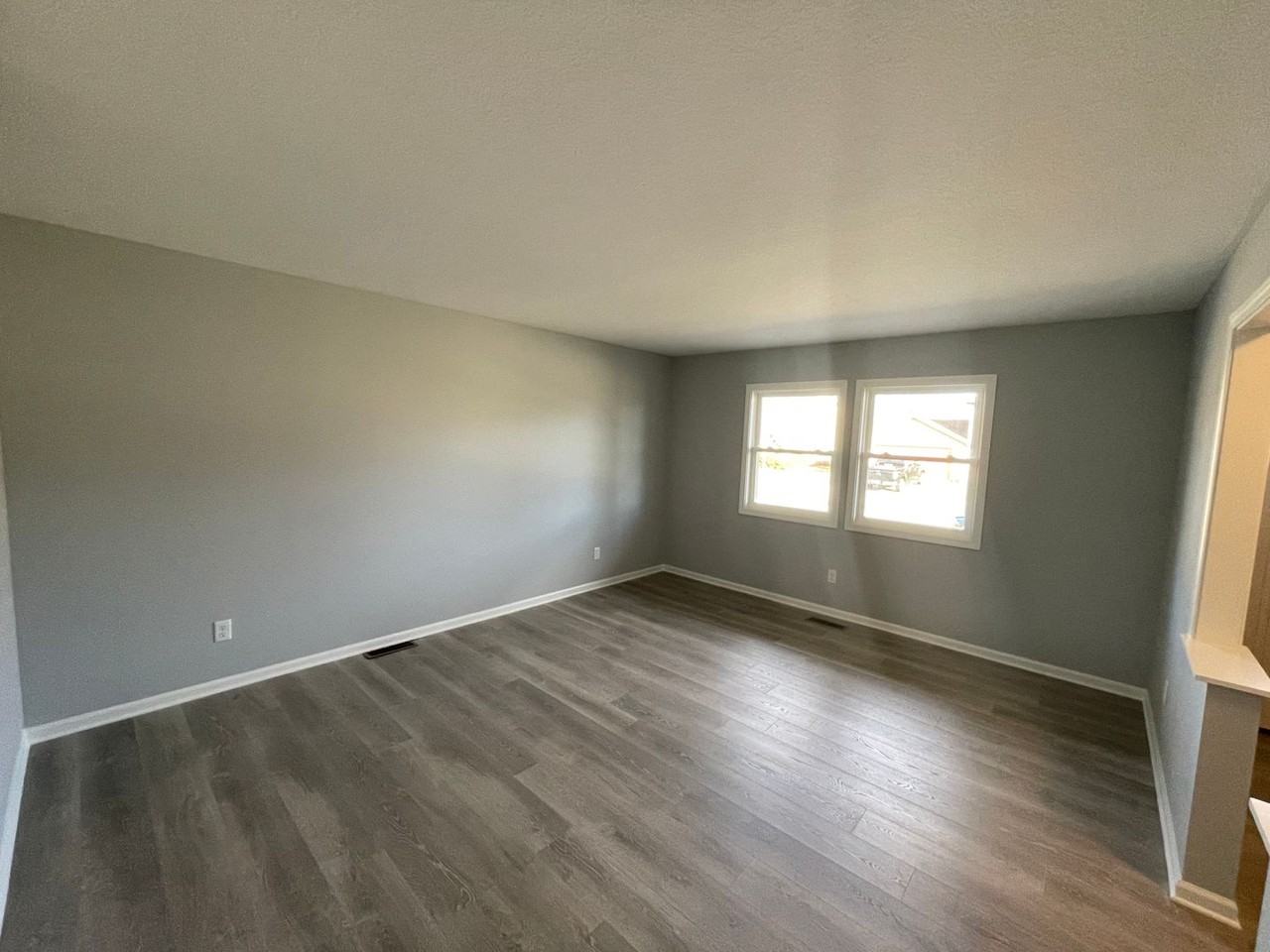 3812 Chancery Pl - Photo 3 of 20