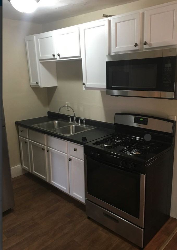 685 Magnolia Ave E - Photo 3 of 5