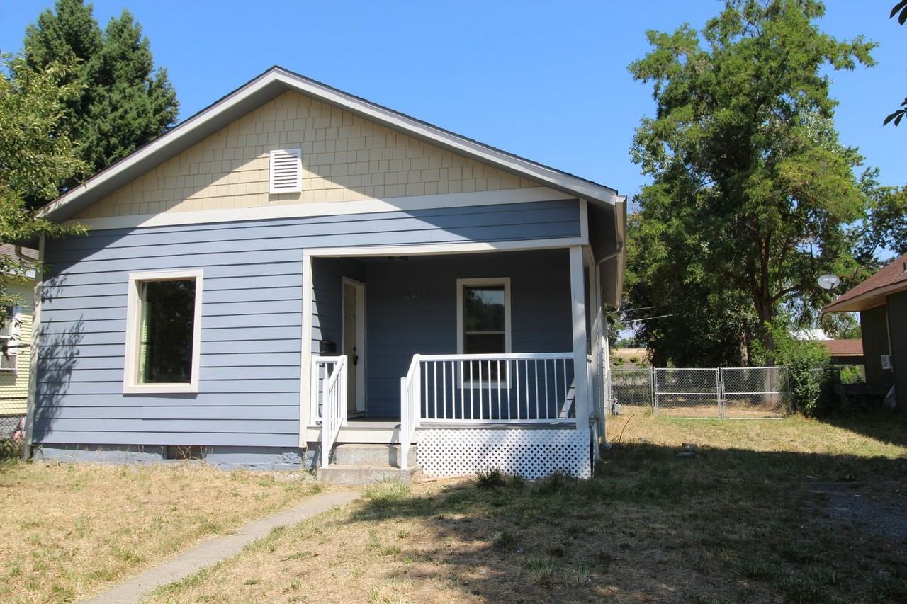 2311 E 4th Ave - Photo 2 of 15