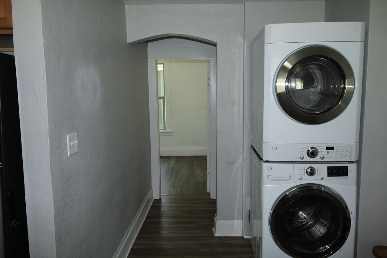 2311 E 4th Ave - Photo 6 of 15
