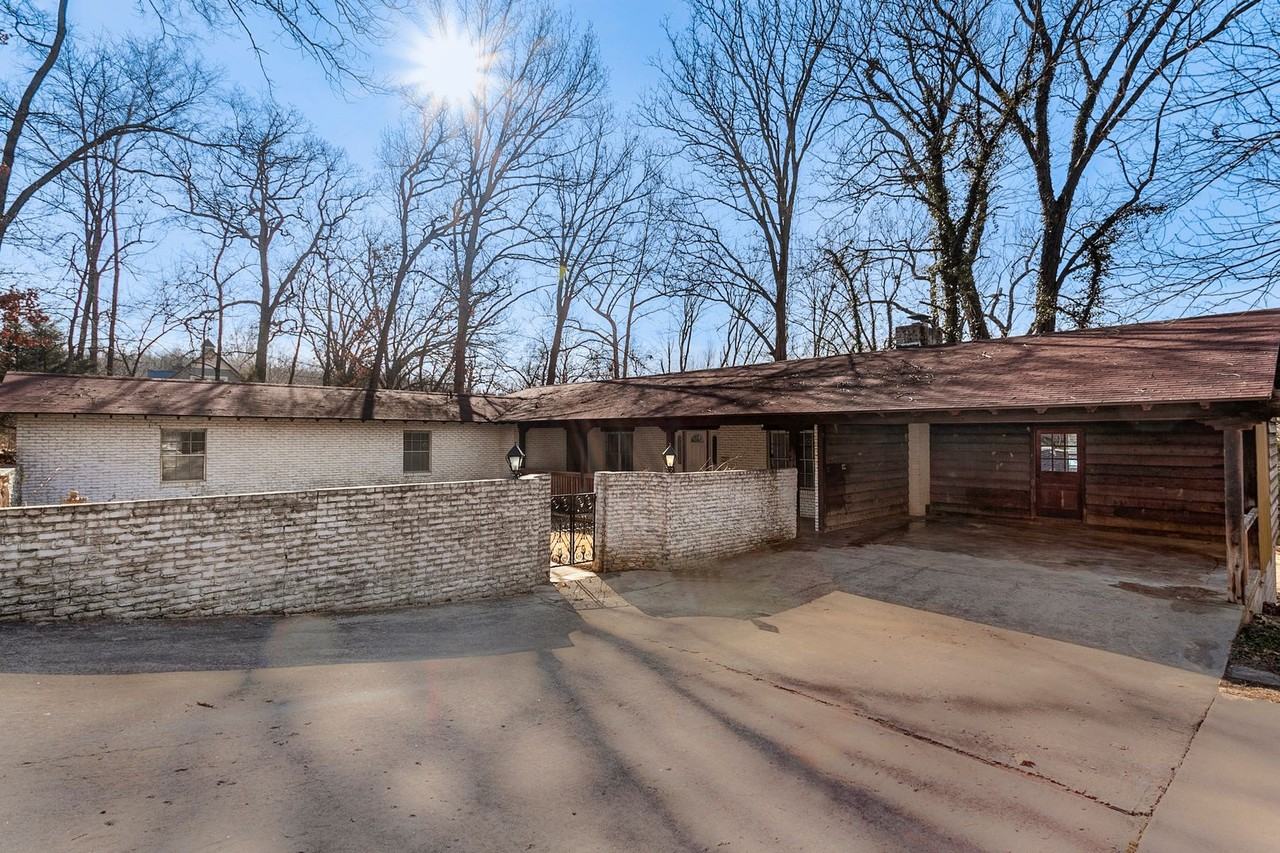 1741 N Walnut Ave - Photo 2 of 21