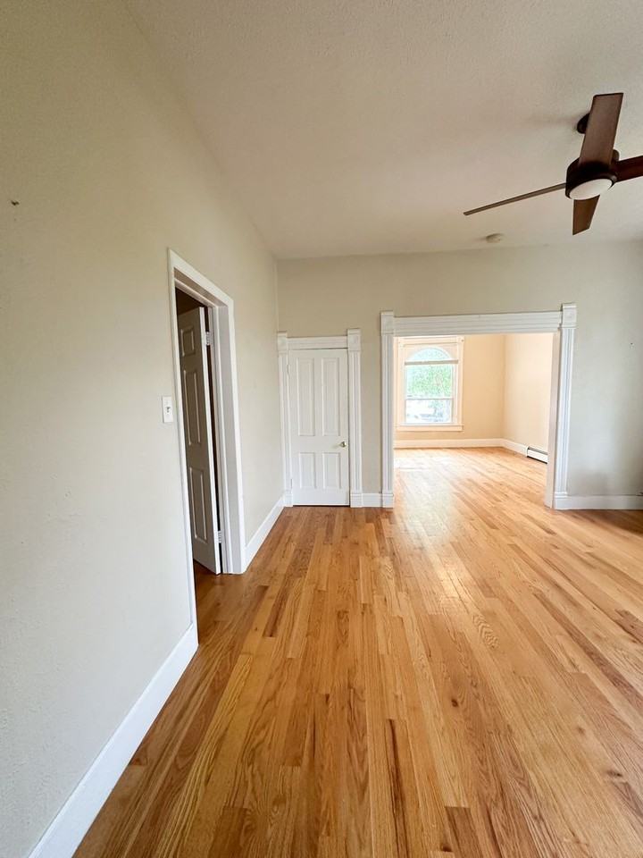 2533 Ames St #1 - Photo 7 of 15