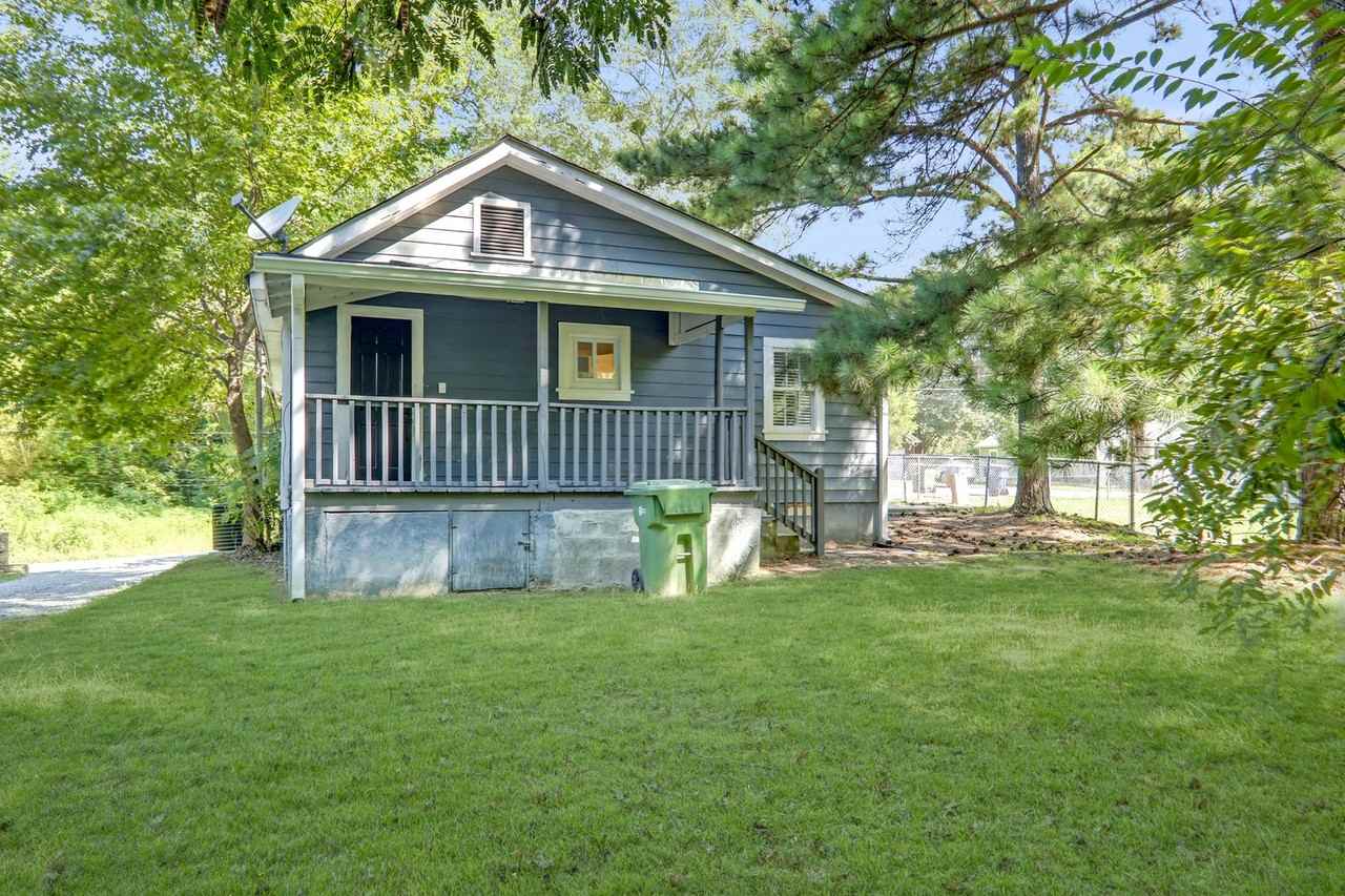 2296 Ewing St Sw - Photo 2 of 26