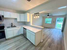 414 Se 8th St - Photo 1 of 1