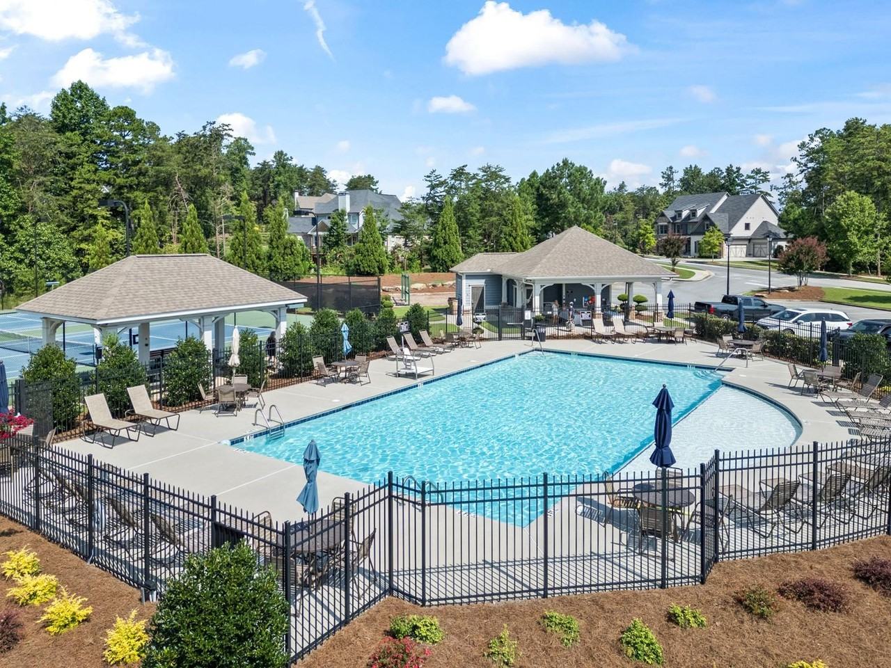 6639 Trail Side Dr - Photo 5 of 46