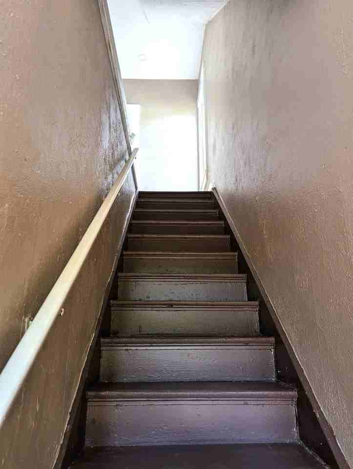 1215 Laidlaw Ave. - Photo 2 of 17