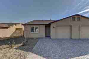 featured image of 3027 N Corrine Dr