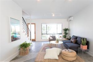 featured image of 4418 Burns Ave